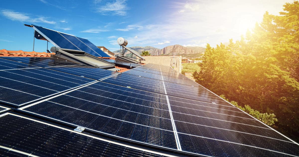 découvrez la véracité des panneaux solaires : efficacité, durabilité et impact environnemental. informez-vous sur les avantages et inconvénients de cette énergie renouvelable pour faire un choix éclairé.
