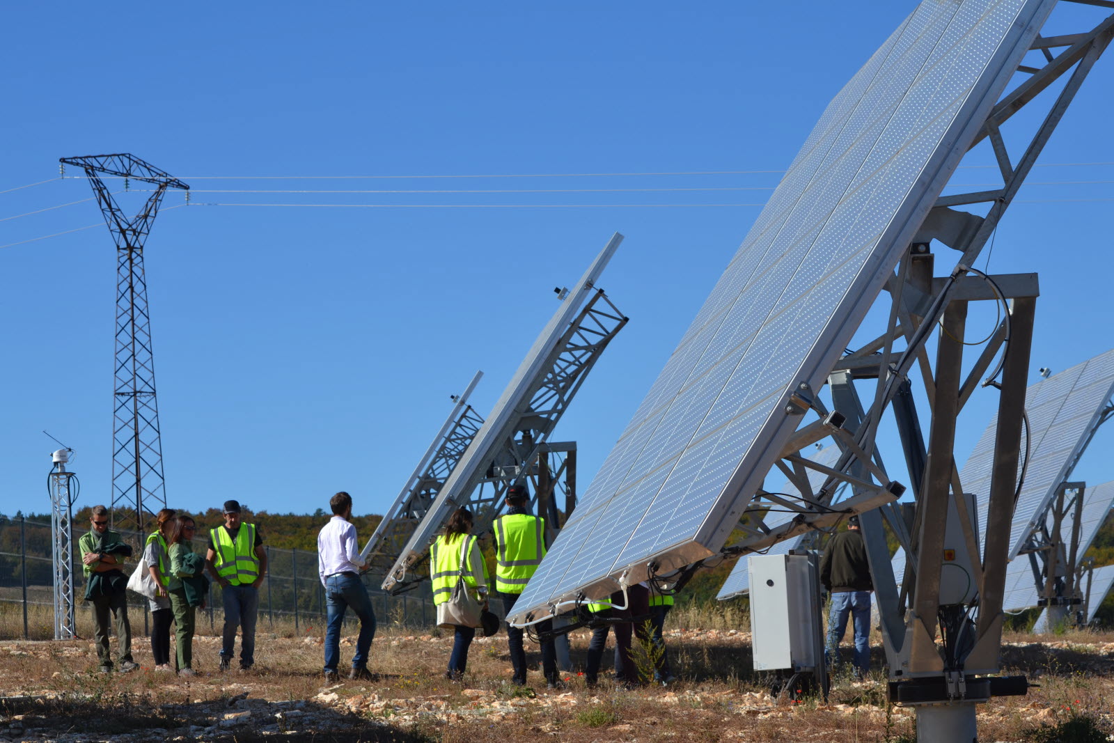découvrez la zone centrale photovoltaïque, un espace dédié à la production d'énergie solaire optimisée. informez-vous sur ses avantages, son fonctionnement et son rôle crucial dans la transition énergétique.