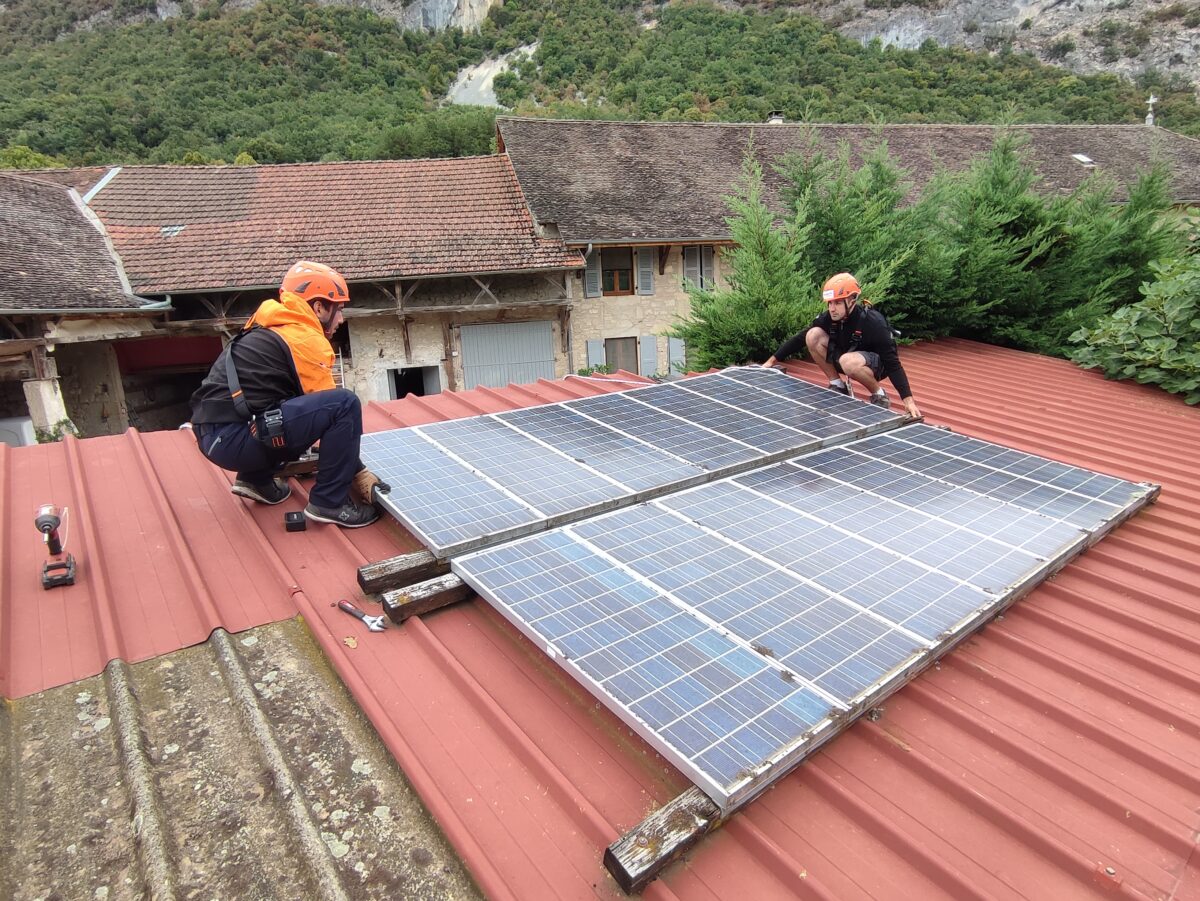 découvrez nos panneaux photovoltaïques optimisés pour une production de 4000 kw. profitez d'une énergie renouvelable, réduisez vos factures d'électricité et contribuez à la protection de l'environnement avec notre technologie de pointe.