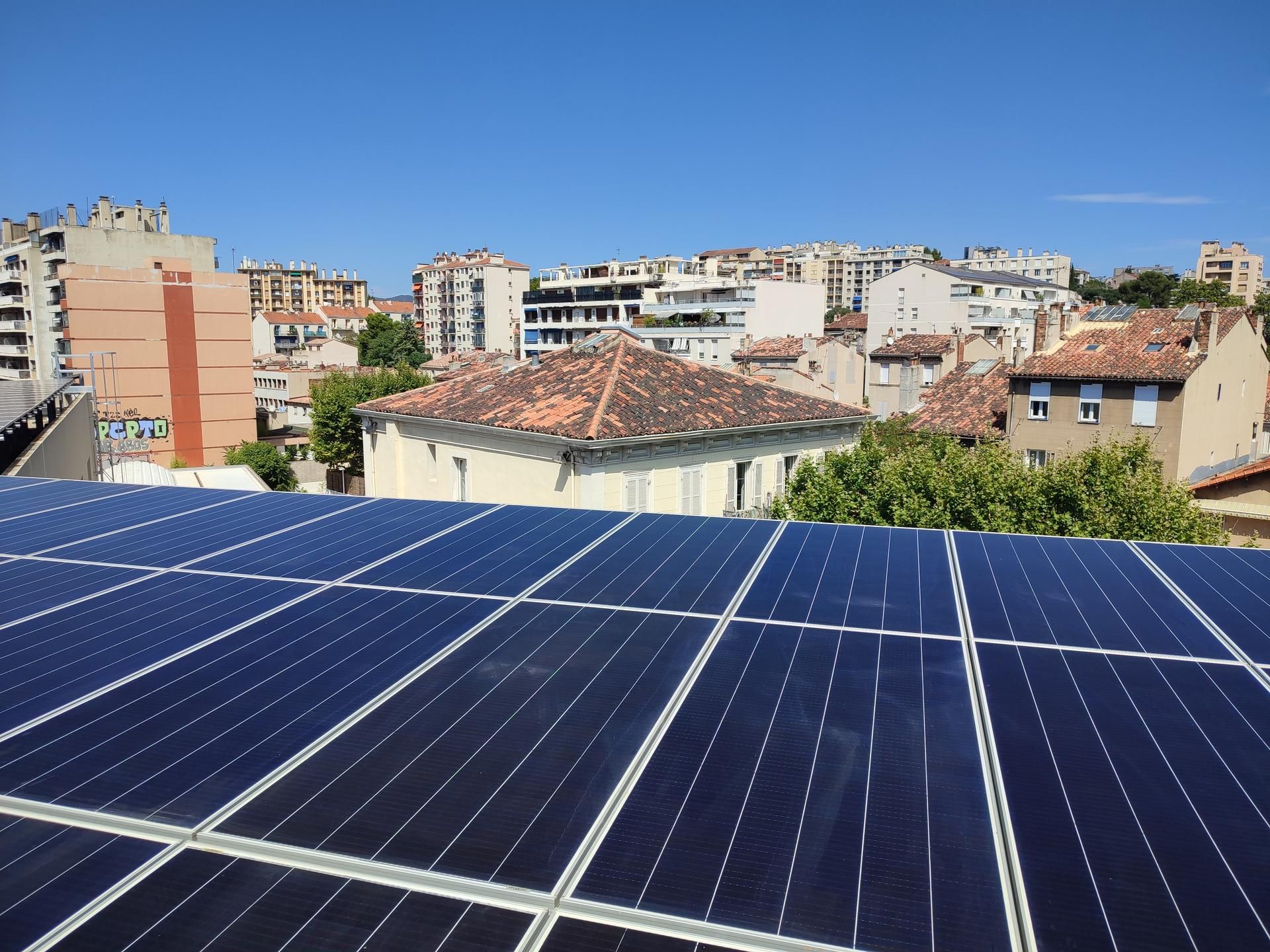 découvrez nos services d'installation de panneaux photovoltaïques à la ciotat. profitez d'une énergie propre et renouvelable tout en réalisant des économies sur vos factures. contactez nos experts pour un devis gratuit et personnalisez votre projet solaire.