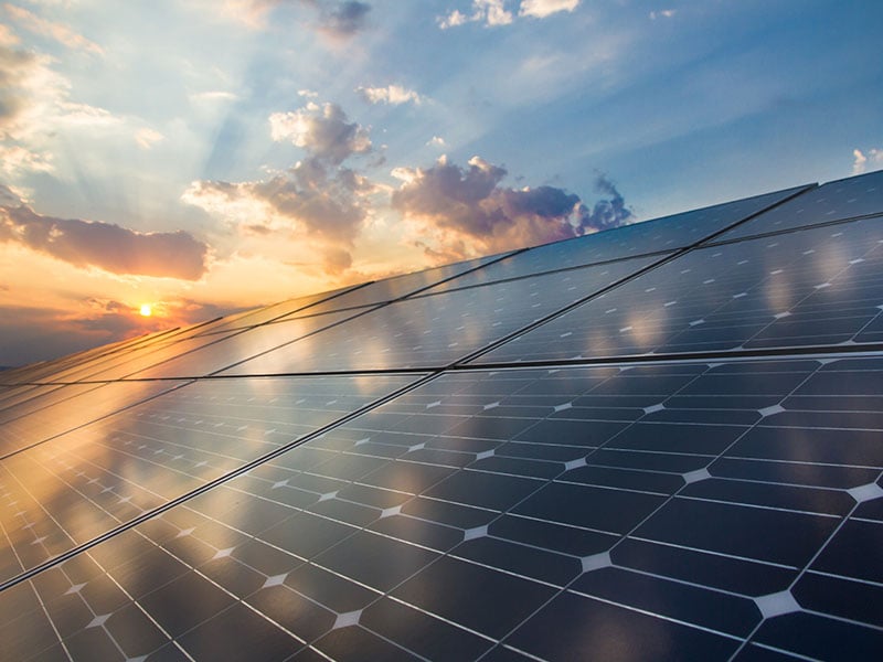 découvrez notre service professionnel de pose de panneaux photovoltaïques, idéal pour optimiser votre consommation d'énergie et réduire vos factures. notre équipe d'experts vous accompagne dans chaque étape, du choix du matériel à l'installation. passez à un avenir durable et écologique avec nos solutions sur mesure.