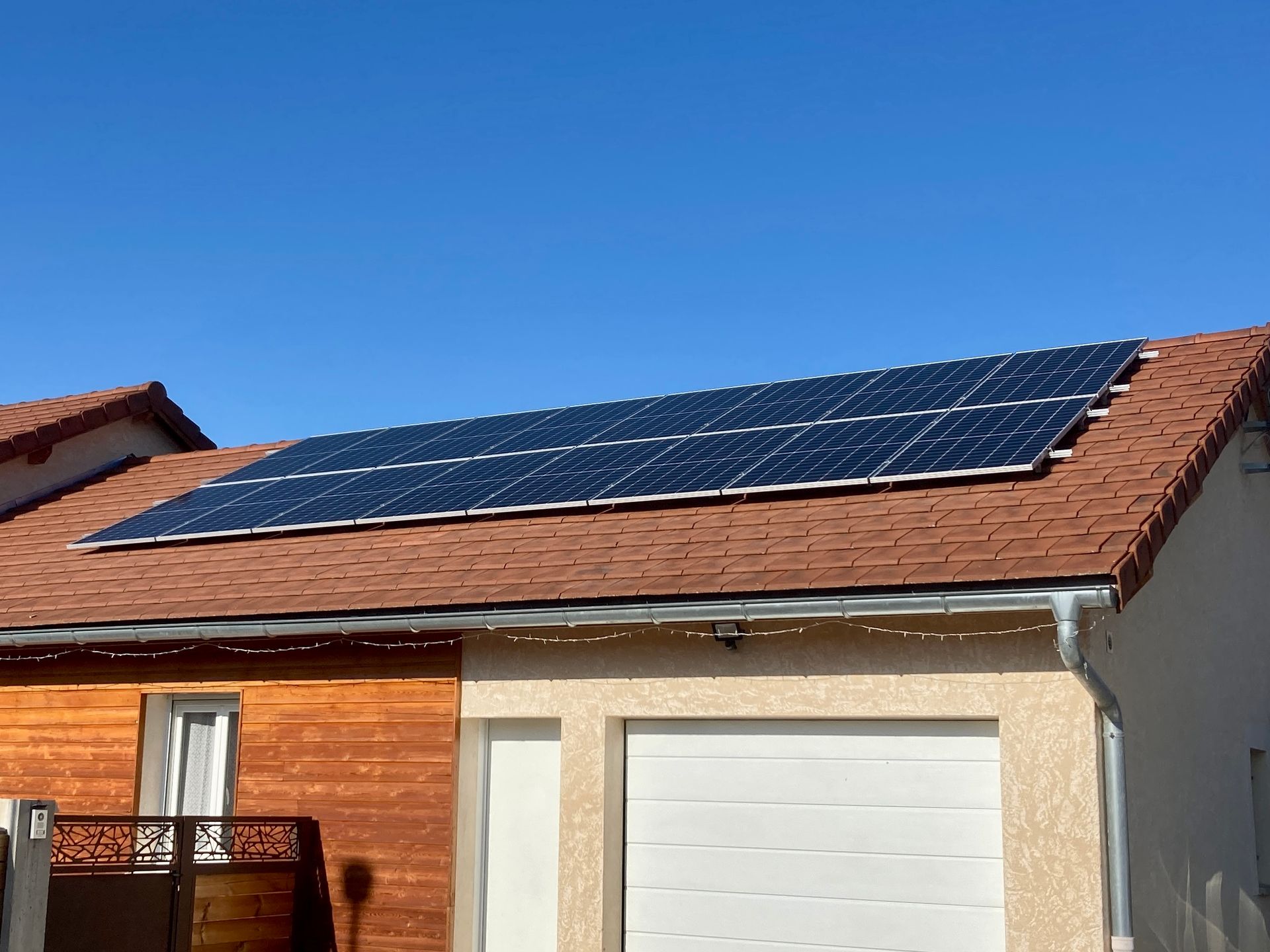 découvrez les meilleurs installateurs photovoltaïques à briançon pour profiter de l'énergie solaire. bénéficiez de conseils d'experts et d'installations de qualité pour réduire vos factures d'électricité et contribuer à une planète plus verte.