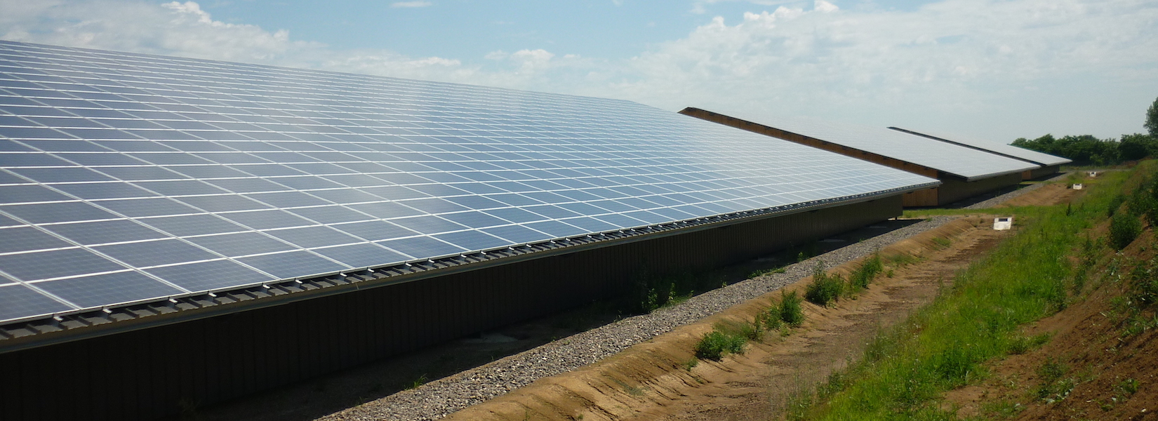 découvrez comment la charente-maritime se transforme grâce à la transition énergétique photovoltaïque. explorez les avantages de l'énergie solaire, les projets innovants en cours et comment ils contribuent à un avenir durable et respectueux de l'environnement.