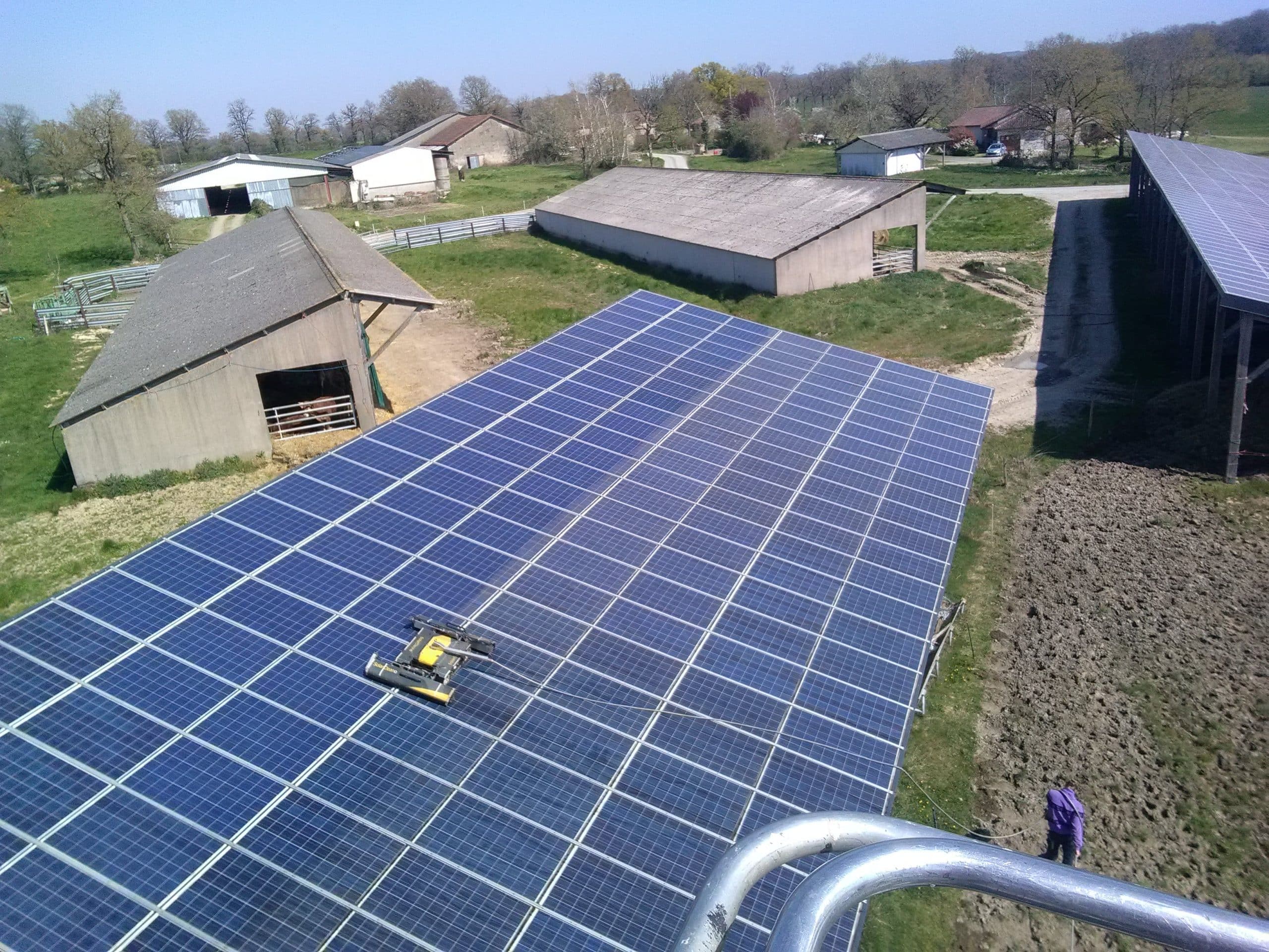 découvrez l'expertise de nos installateurs photovoltaïques à limoges. profitez d'énergies renouvelables et réduisez vos factures d'électricité grâce à des solutions solaires adaptées à vos besoins.