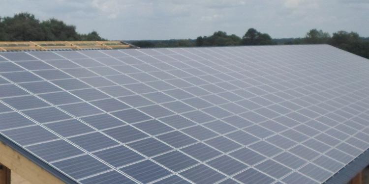 découvrez nos solutions de panneaux photovoltaïques hors réseau en maine-et-loire, idéales pour produire votre propre électricité en toute autonomie. profitez d'une énergie renouvelable et durable tout en réduisant votre empreinte carbone.