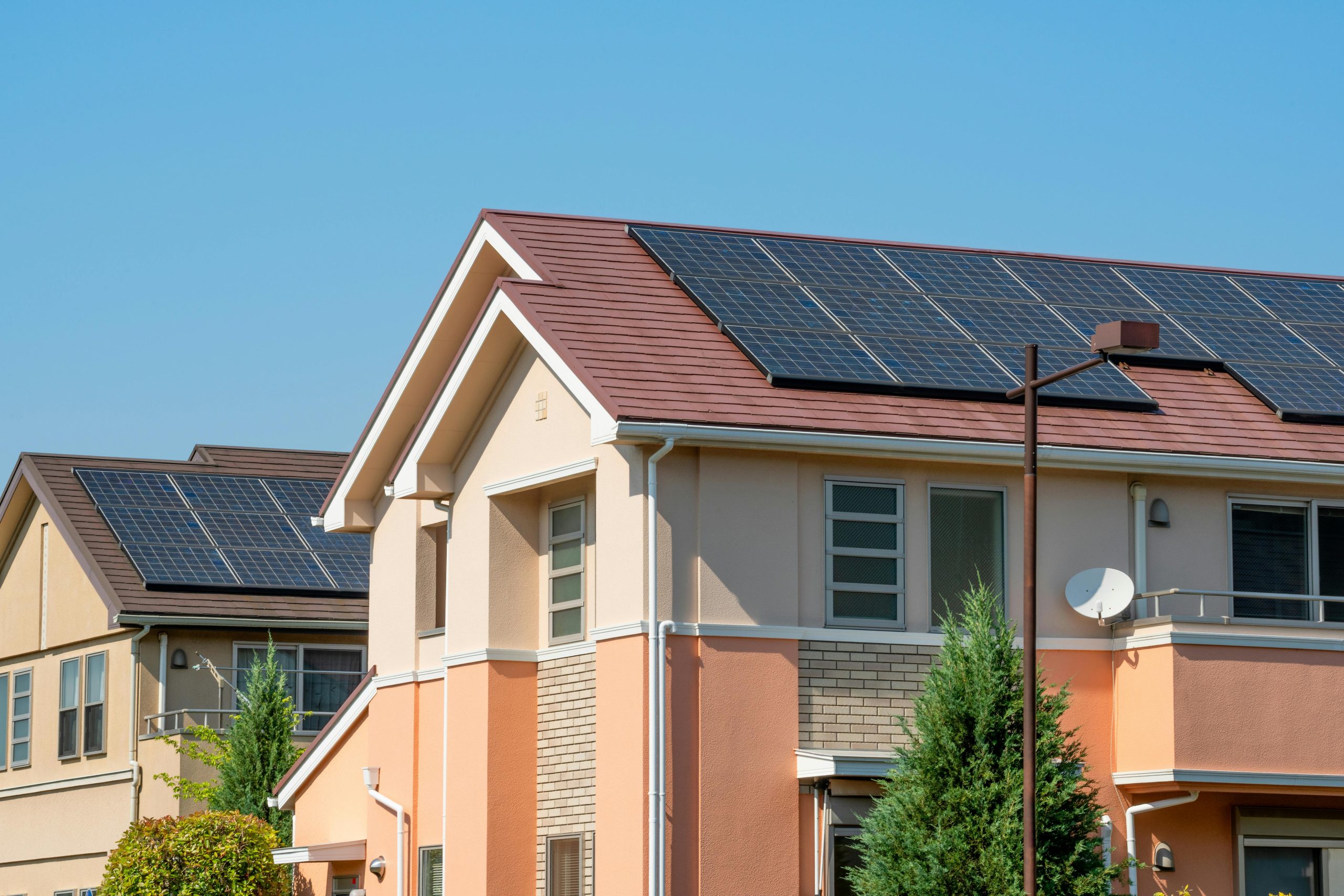 découvrez nos services d'installation de panneaux solaires dans la région 18. faites confiance à un installateur solaire local pour optimiser votre consommation d'énergie et réduire vos factures. profitez des énergies renouvelables tout en contribuant à la protection de l'environnement.