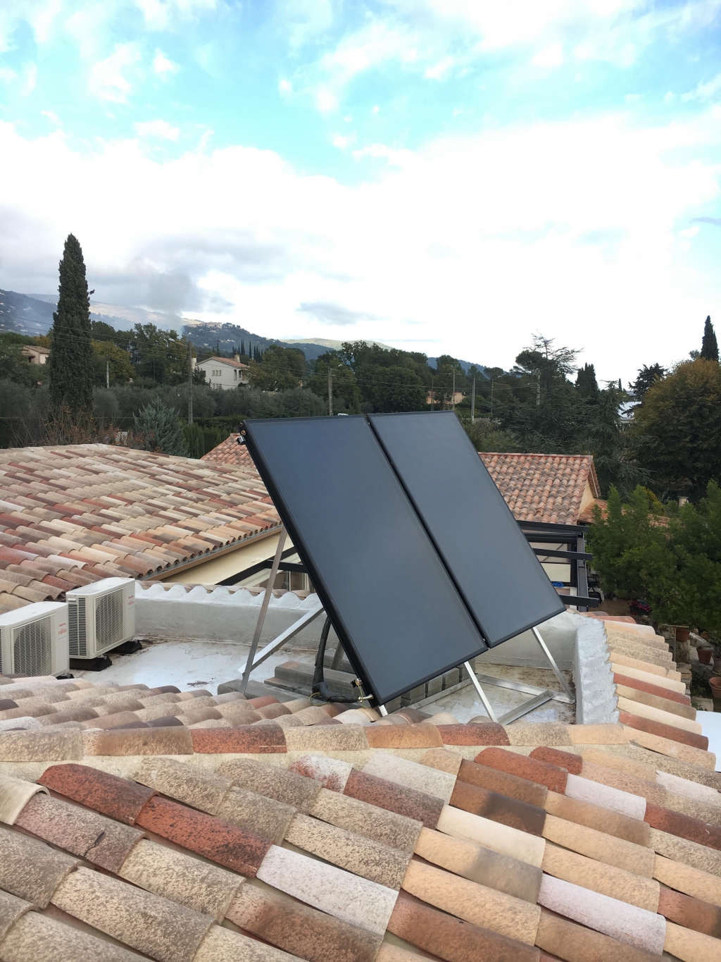 découvrez nos solutions de panneaux solaires dans les alpes-maritimes. profitez d'une énergie renouvelable et économique, tout en contribuant à la préservation de l'environnement. transformez votre maison en un havre d'énergie durable avec nos experts.