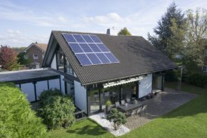 découvrez comment investir dans une maison solaire rentable. grâce à des solutions d'énergie renouvelable, réduisez vos factures et augmentez la valeur de votre bien tout en respectant l'environnement.