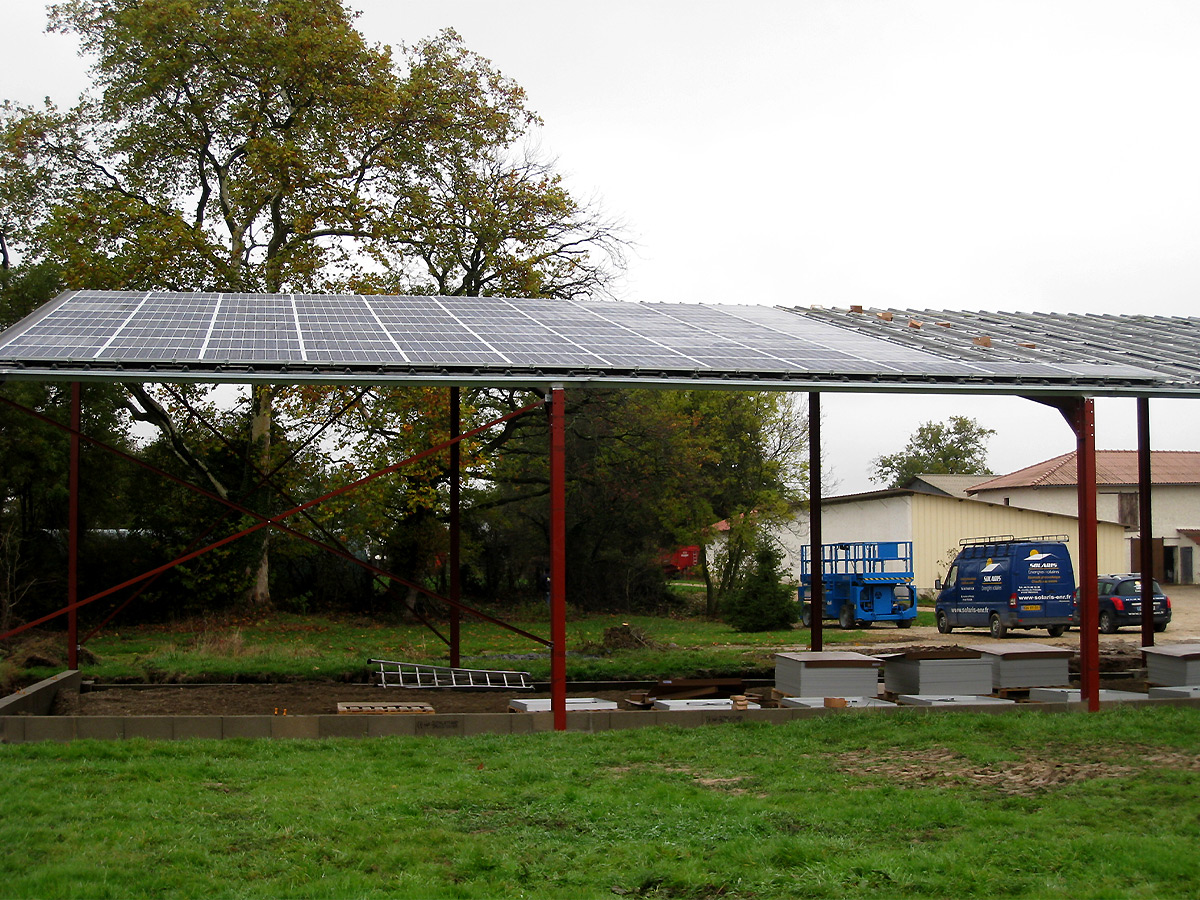 découvrez comment les panneaux solaires sur hangar peuvent transformer votre espace de stockage en une source d'énergie durable et économique. optimisez votre consommation d'électricité tout en respectant l'environnement grâce à l'énergie solaire.