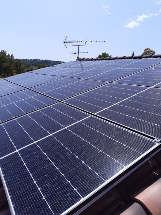découvrez comment choisir le meilleur installateur photovoltaïque à castres. suivez nos conseils pour bénéficier d'une installation de qualité, adaptée à vos besoins, et profitez des énergies renouvelables tout en réduisant vos factures d'électricité.