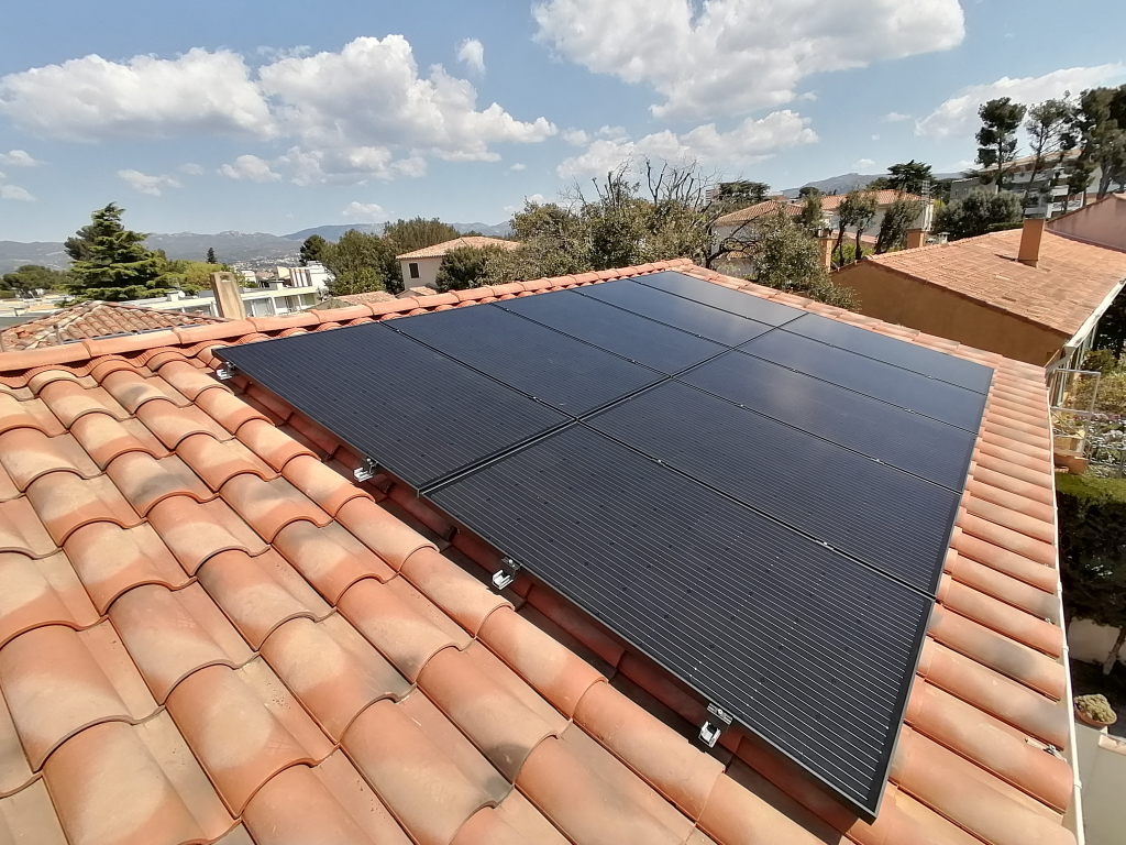 découvrez comment les panneaux photovoltaïques à marseille peuvent transformer votre consommation d'énergie tout en préservant l'environnement. informez-vous sur les avantages, les subventions disponibles et les solutions adaptées à vos besoins énergétiques.
