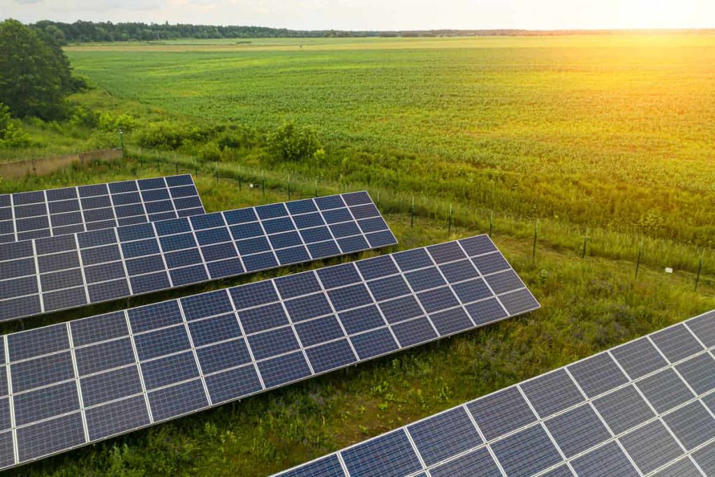 découvrez tout ce qu'il faut savoir sur les prix au mètre carré des installations photovoltaïques. informez-vous sur les coûts, les aides financières et les avantages de l'énergie solaire pour rentabiliser votre investissement.