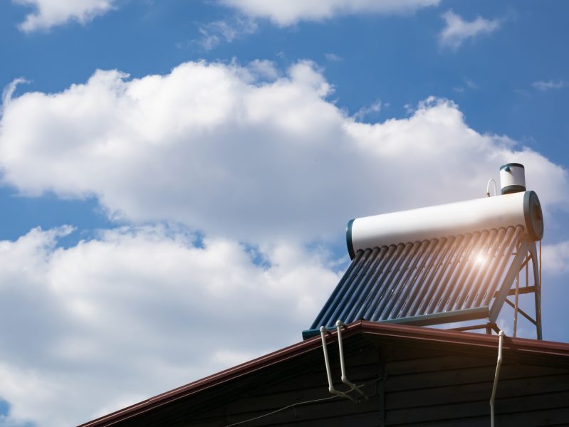 découvrez les aides disponibles pour l'installation de panneaux solaires en 2025. maximisez vos économies et réduisez votre empreinte carbone grâce aux subventions, crédits d'impôt et primes proposés par l'état. informez-vous sur les conditions d'éligibilité et les démarches à suivre pour bénéficier de ces avantages écologiques.