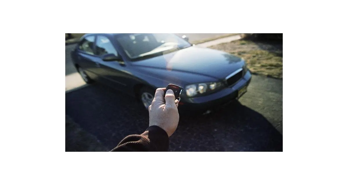 découvrez nos alarmes auto de dernière génération, conçues pour protéger votre véhicule contre le vol et les intrusions. offrez à votre voiture une sécurité optimale avec nos systèmes de surveillance avancés et bénéficiez d'une tranquillité d'esprit lors de vos déplacements.