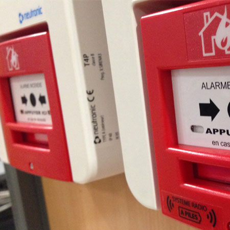 découvrez les meilleures solutions d'alarme à paris pour sécuriser votre domicile ou votre entreprise. profitez de systèmes innovants et fiables, adaptés à vos besoins spécifiques en matière de sécurité.