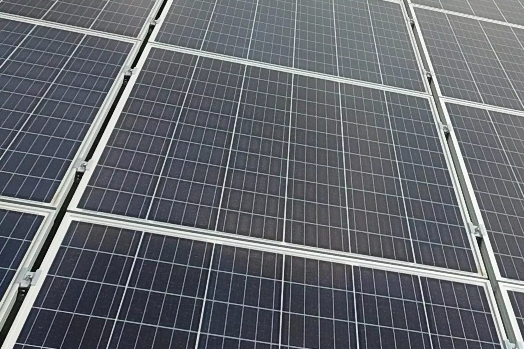 découvrez notre annuaire photovoltaïque complet, une ressource essentielle pour trouver des entreprises, fournisseurs et installateurs spécialisés dans l'énergie solaire. explorez des solutions durables et écologiques pour optimiser votre projet photovoltaïque.