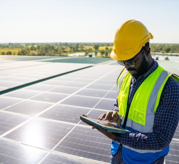 découvrez les avantages de l'autoconsommation durable pour optimiser votre consommation d'énergie, réduire vos factures et contribuer à la protection de l'environnement. adoptez des solutions écologiques et économes en ressources pour un avenir plus durable.