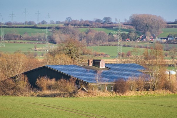 découvrez les nombreux avantages des panneaux photovoltaïques, des économies d'énergie significatives aux bénéfices environnementaux. explorez comment cette source d'énergie renouvelable peut réduire vos factures tout en contribuant à un avenir durable.