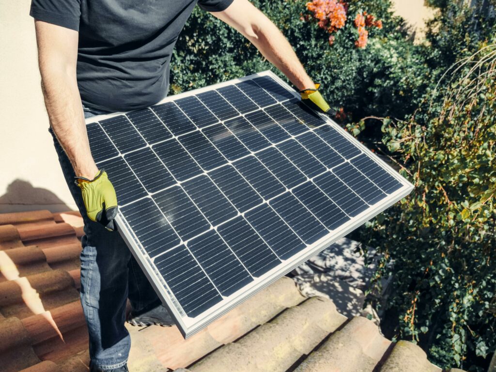 découvrez les nombreux avantages des panneaux photovoltaïques de 6 kw pour réduire vos factures d'énergie, profiter d'une autonomie énergétique et contribuer à la protection de l'environnement. informez-vous sur les économies, les aides financières et les bénéfices écologiques liés à l'installation de ces systèmes solaires performants.
