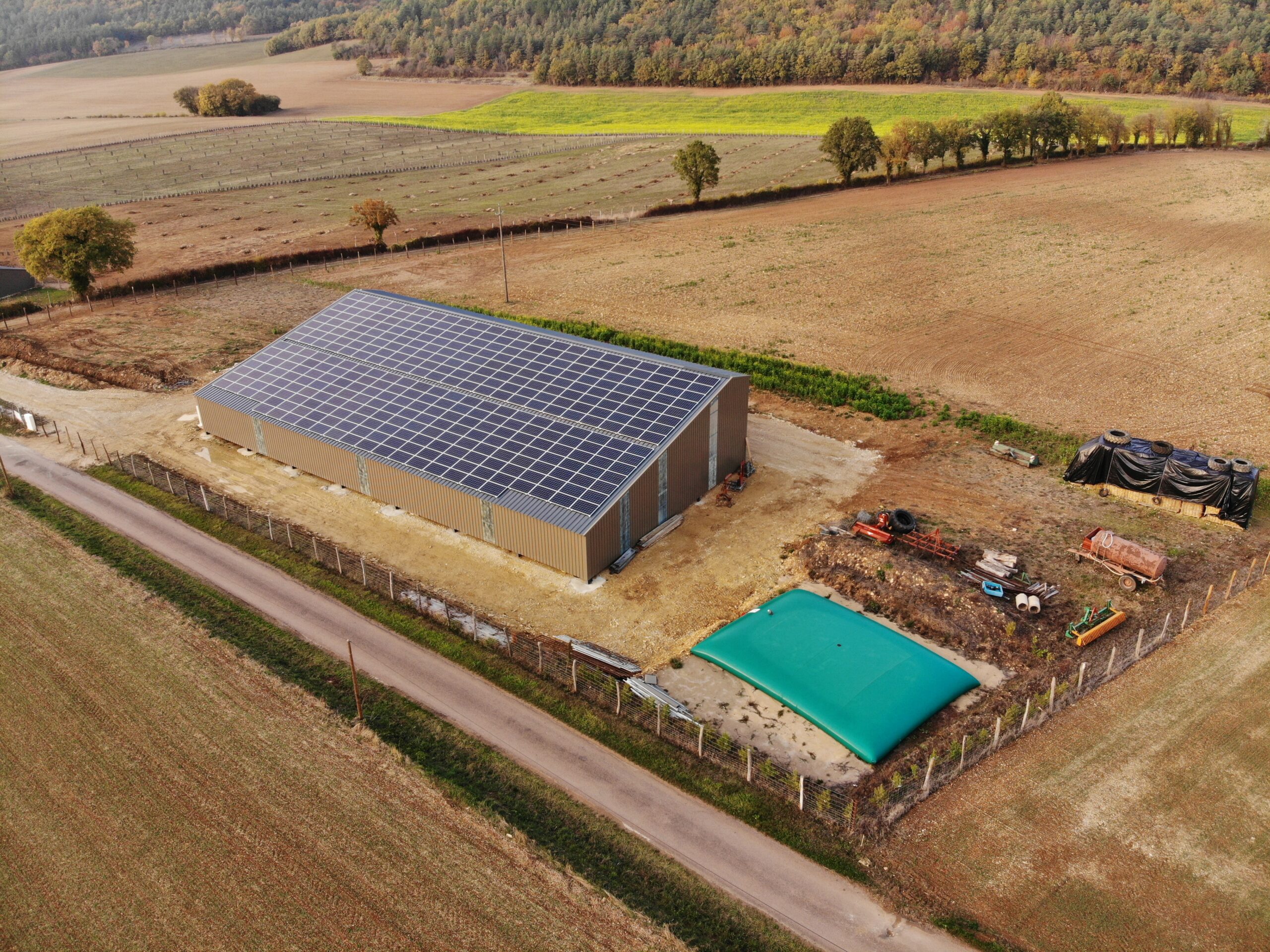découvrez les avantages des bâtiments photovoltaïques, une solution innovante pour produire de l'énergie solaire et réduire votre empreinte carbone. optez pour une construction durable et profitez d'une source d'énergie renouvelable qui contribue à préserver notre planète.