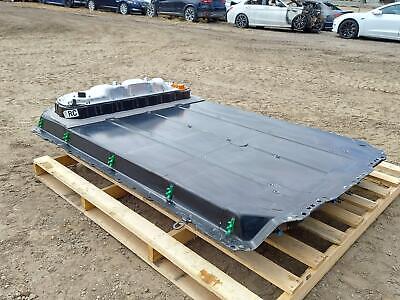 découvrez tout sur la batterie tesla, une technologie de pointe offrant des performances exceptionnelles et une autonomie impressionnante. apprenez comment elle transforme l’industrie automobile et soutient une transition vers un avenir durable.