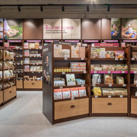 découvrez la boutique alma solaire, votre destination incontournable pour des solutions solaires innovantes et durables. explorez notre gamme de produits éco-responsables qui vous aideront à profiter de l'énergie du soleil tout en réduisant votre empreinte carbone.