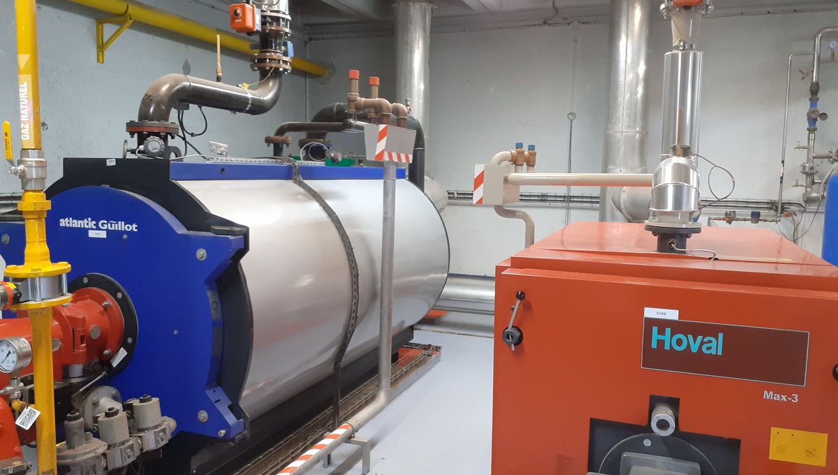 découvrez les avantages de la chaudière biomasse, une solution écologique et économique pour chauffer votre maison. profitez d'une énergie renouvelable qui réduit votre empreinte carbone tout en offrant un confort optimal. optez pour un système de chauffage durable en choisissant la chaudière biomasse.