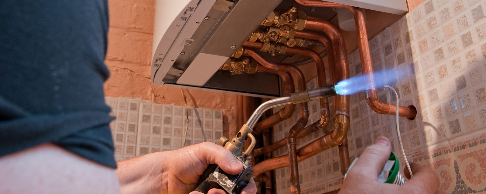 découvrez nos services de chauffagiste expérimenté pour l'installation, l'entretien et la réparation de vos systèmes de chauffage. bénéficiez de conseils personnalisés et d'interventions rapides pour garantir votre confort tout au long de l'année.