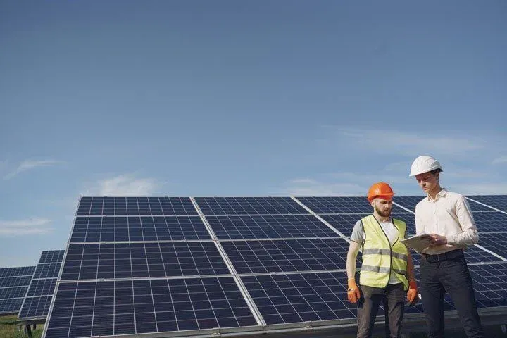 découvrez comment choisir le bon installateur de panneaux photovoltaïques rge en maine-et-loire. assurez-vous d'une installation de qualité, conforme aux normes et bénéficiant d'aides financières. comparez les professionnels et faites le meilleur choix pour votre projet d'énergie renouvelable.