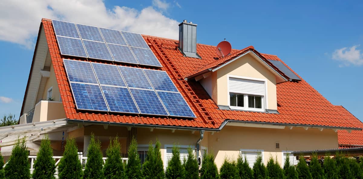 découvrez comment choisir le bon installateur photovoltaïque pour optimiser votre investissement en énergie solaire. comparez les qualifications, les avis clients et les prix pour faire le meilleur choix.