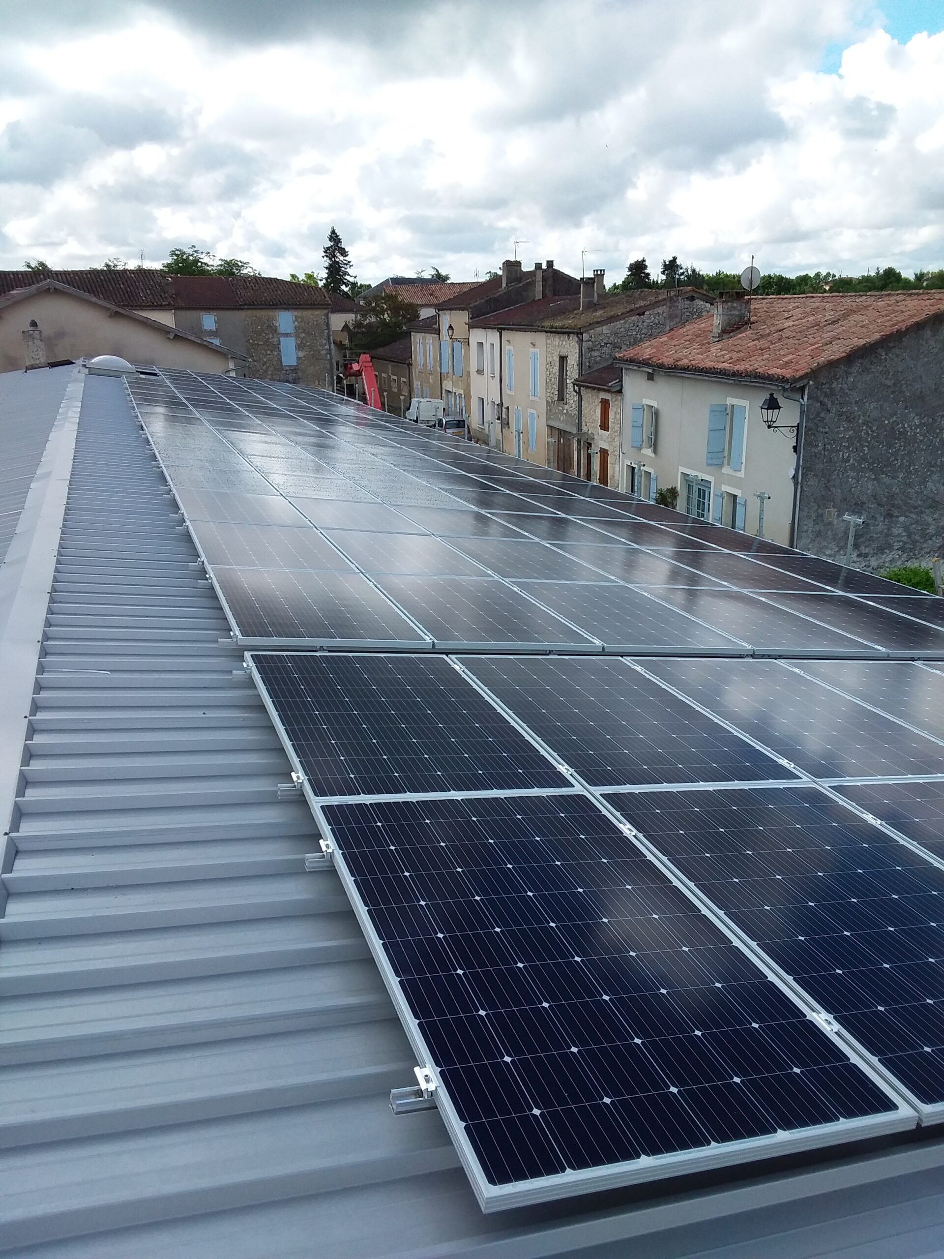 découvrez comment choisir le meilleur installateur photovoltaïque à pau pour profiter d'une énergie renouvelable fiable. comparez les offres, évaluez les compétences et trouvez des professionnels qualifiés pour votre projet solaire.