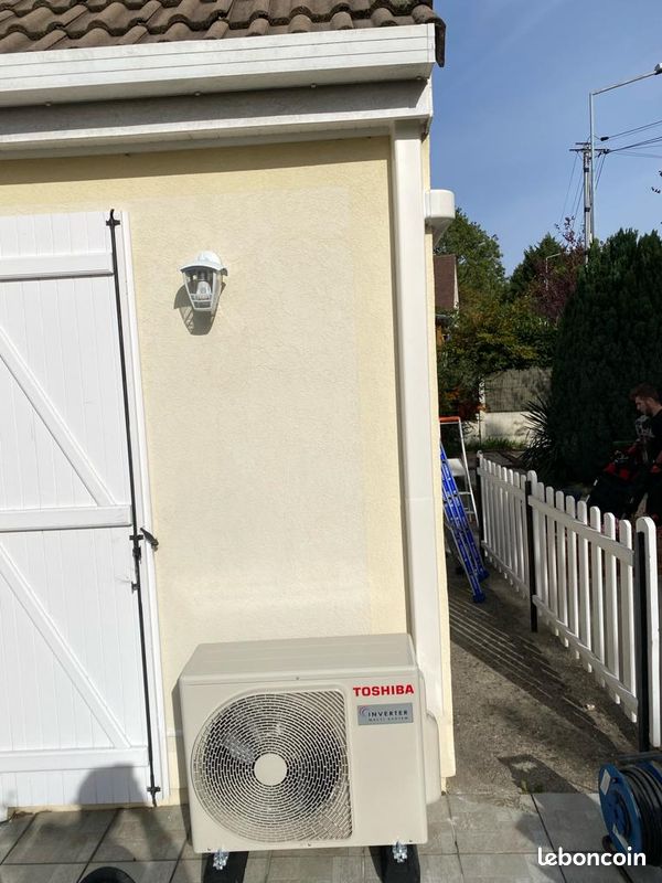 découvrez le meilleur choix de climatiseurs à prix compétitifs dans le 94. offrant une large gamme d'appareils pour toutes vos besoins de rafraîchissement, bénéficiez de conseils d'experts et de services d'installation professionnels pour votre confort optimal.