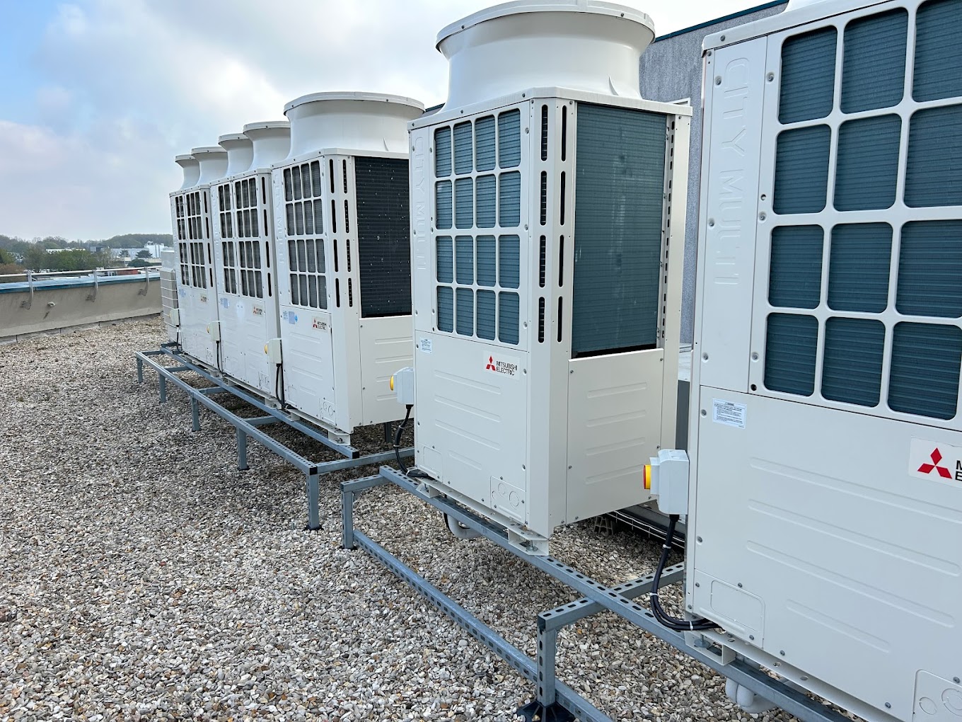 découvrez nos solutions de climatisation à la pointe de la technologie dans le val-d'oise (95). profitez d'un confort optimal tout en réalisant des économies d'énergie grâce à nos systèmes de climatisation performants et écologiques. contactez-nous pour un devis gratuit et personnalisable.