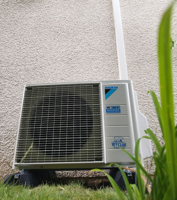 découvrez nos services de climatisation à reims pour un confort optimal chez vous. installation, entretien et réparation de systèmes de climatisation adaptés à vos besoins. profitez d'un intérieur frais tout au long de l'été !