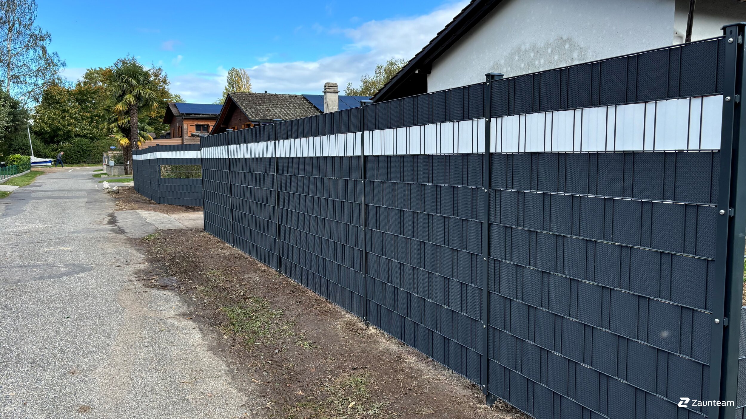 découvrez notre gamme de clôtures en pvc tressées, alliant esthétique et durabilité. idéales pour délimiter votre espace tout en apportant une touche moderne à votre jardin. faciles à installer et nécessitant peu d'entretien, ces clôtures sont la solution parfaite pour une protection discrète et élégante.