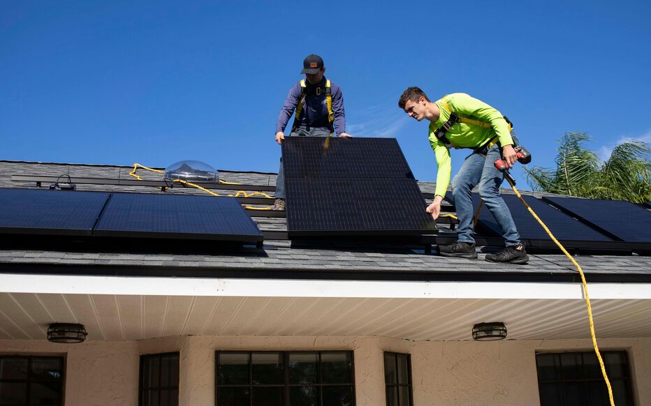 découvrez tout ce qu'il faut savoir sur le crédit d'impôt pour l'installation de panneaux photovoltaïques en 2025. profitez d'aides financières significatives pour réduire vos coûts et contribuer à la transition énergétique. informez-vous sur les conditions d'éligibilité, les montants, et les démarches à suivre pour bénéficier de cette mesure avantageuse.