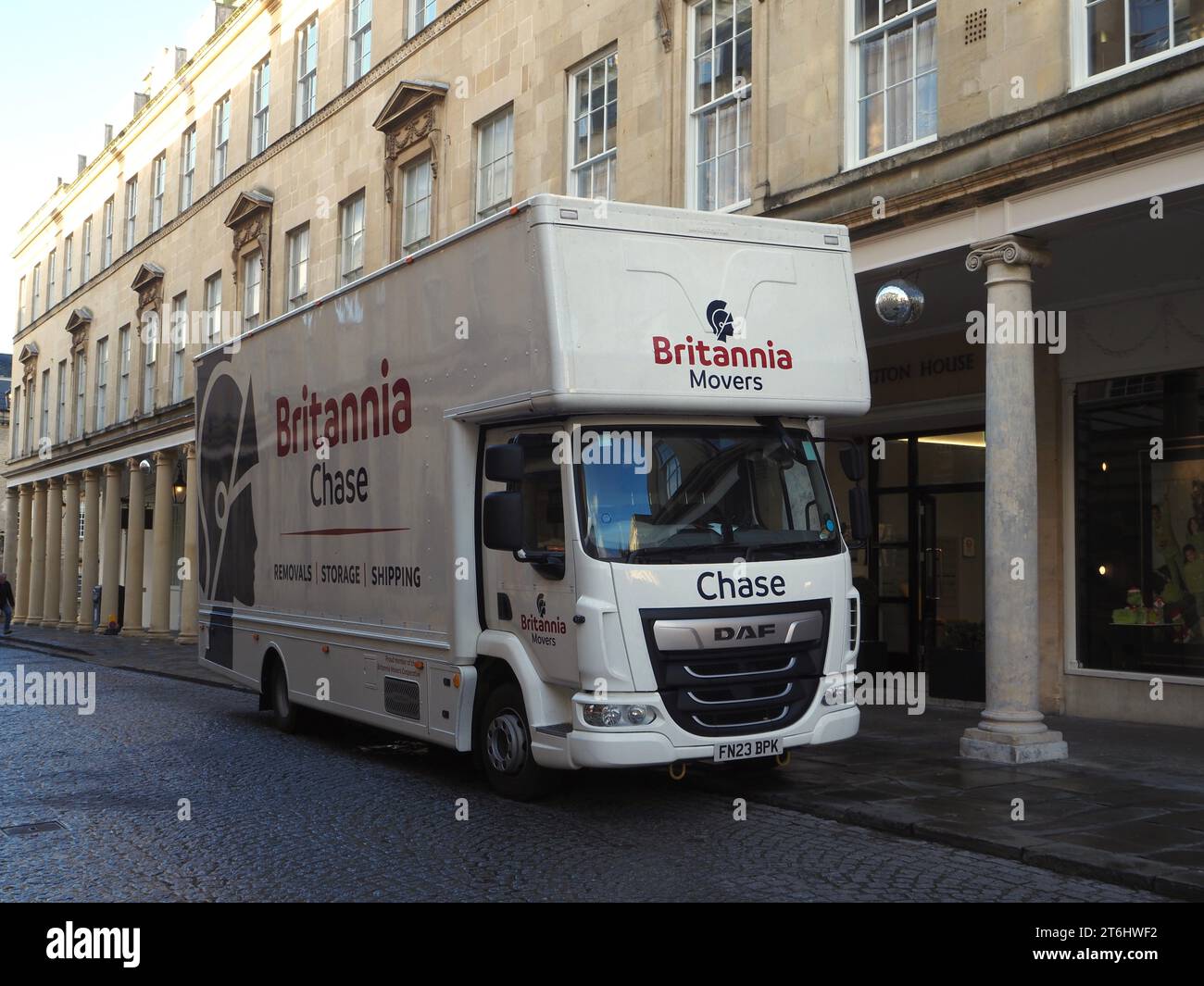 découvrez nos conseils pratiques pour un déménagement réussi en angleterre. que vous soyez expatrié ou simplement en quête d'un nouveau départ, notre guide vous aide à planifier chaque étape pour un déménagement sans stress.