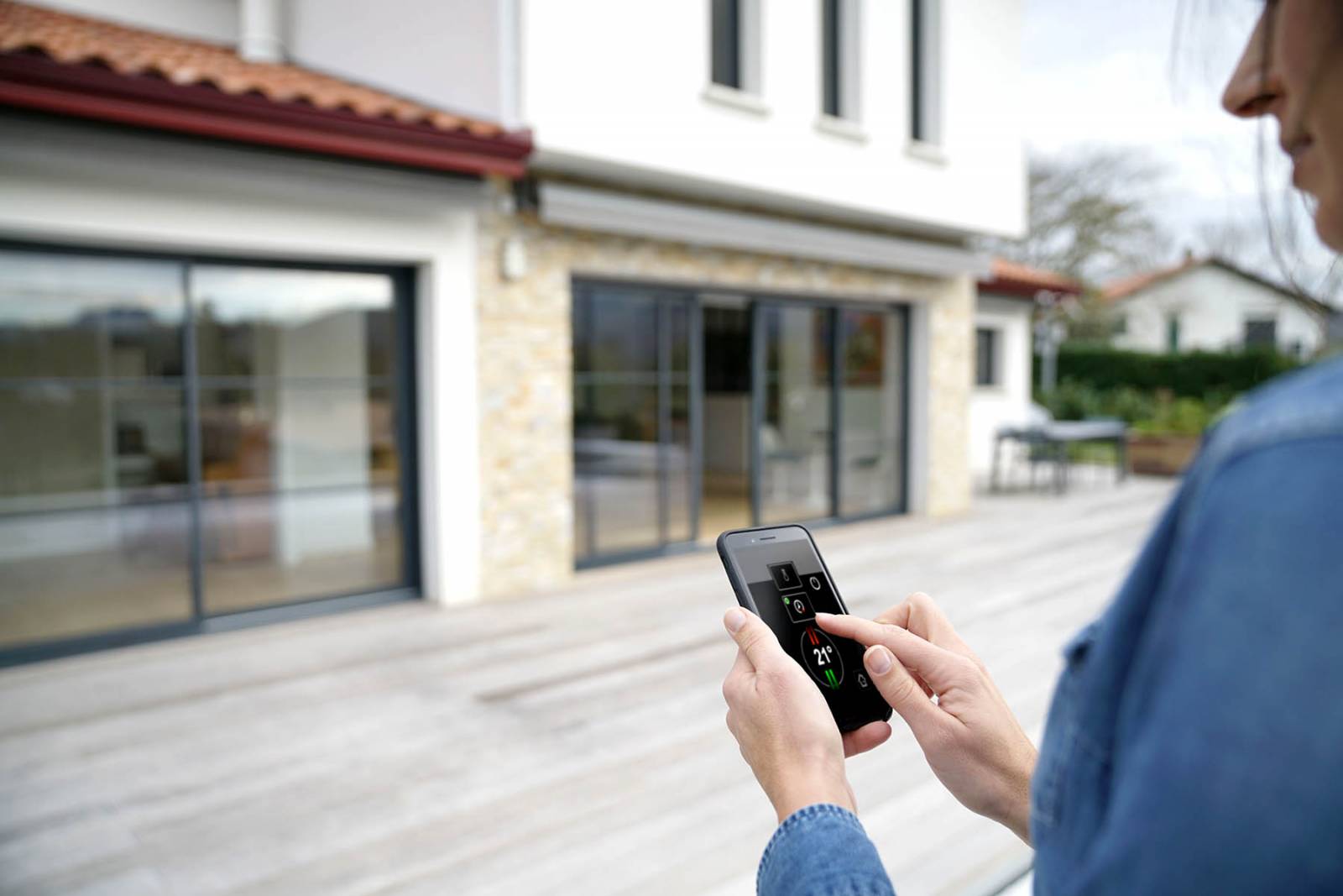 découvrez comment la domotique à lyon transforme votre quotidien en alliant confort, sécurité et économies d'énergie. profitez des dernières innovations technologiques pour gérer votre maison intelligemment.