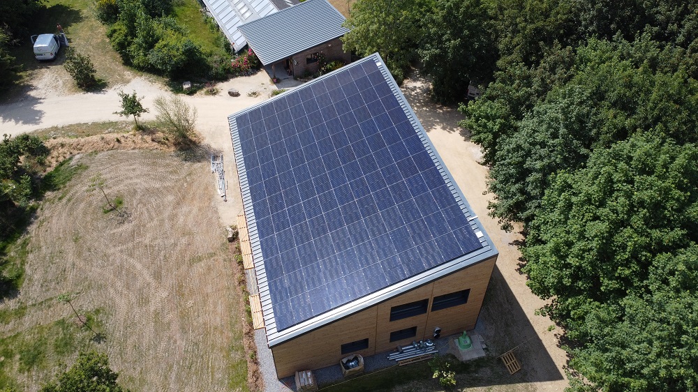 découvrez tout sur la durée de vie des panneaux photovoltaïques : durée optimale, facteurs influençant leur longévité et conseils pour maximiser votre investissement solaire.