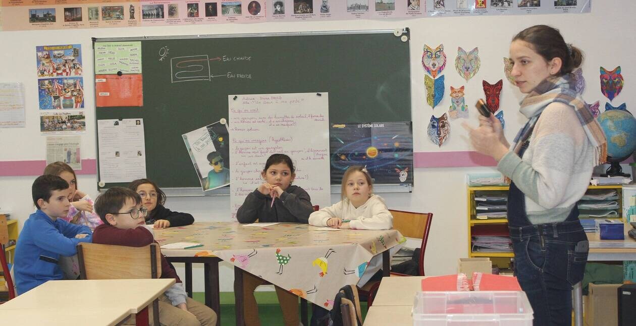 découvrez l'éducation solaire à l'ouest, un programme innovant qui sensibilise et forme les communautés sur les énergies renouvelables et l'importance de l'énergie solaire pour un avenir durable.