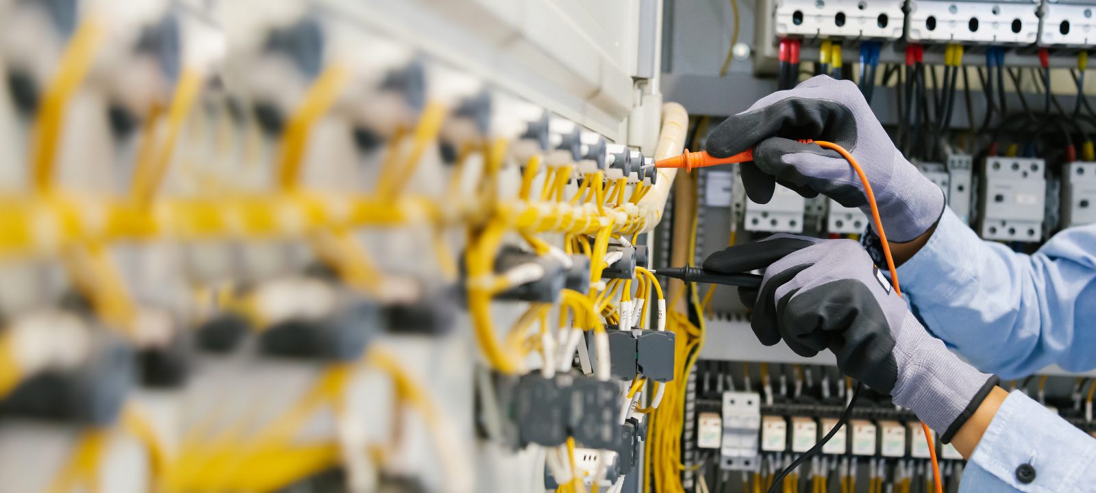 découvrez nos services d'électricien qualifié pour tous vos besoins en installations et réparations électriques. profitez d'un travail professionnel, rapide et sécurisé dans votre domicile ou entreprise. contactez-nous pour un devis gratuit!