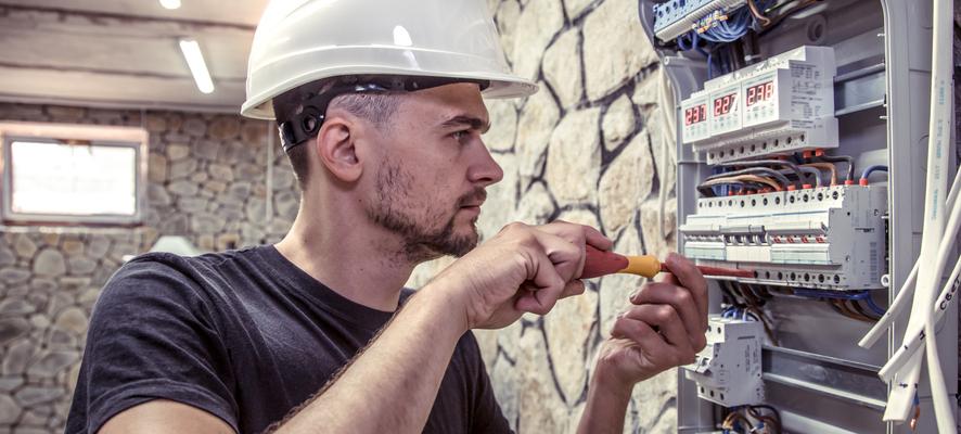 découvrez nos services d'électricien, spécialisés dans l'installation, la réparation et la maintenance des systèmes électriques. profitez de notre expertise pour garantir la sécurité et l'efficacité de vos installations électriques.