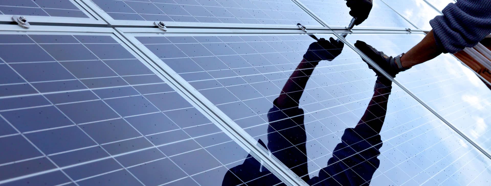 découvrez nos services d'électricien photovoltaïque pour une installation solaire efficace et durable. profitez de l'énergie renouvelable tout en réduisant vos factures d'électricité. contactez-nous pour un devis personnalisé !