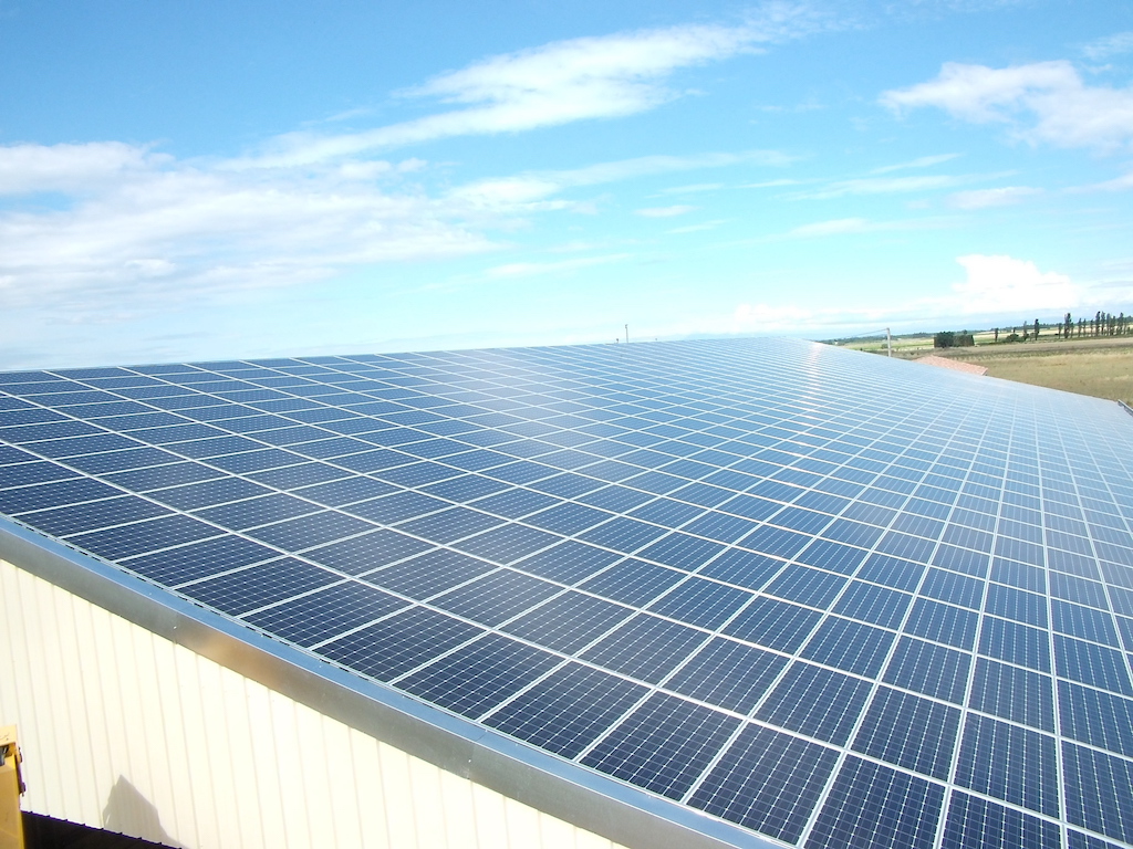 découvrez comment les panneaux photovoltaïques transforment l'énergie solaire en électricité pour une solution énergétique durable et économique. apprenez les avantages, le fonctionnement et l'impact écologique de cette technologie innovante.