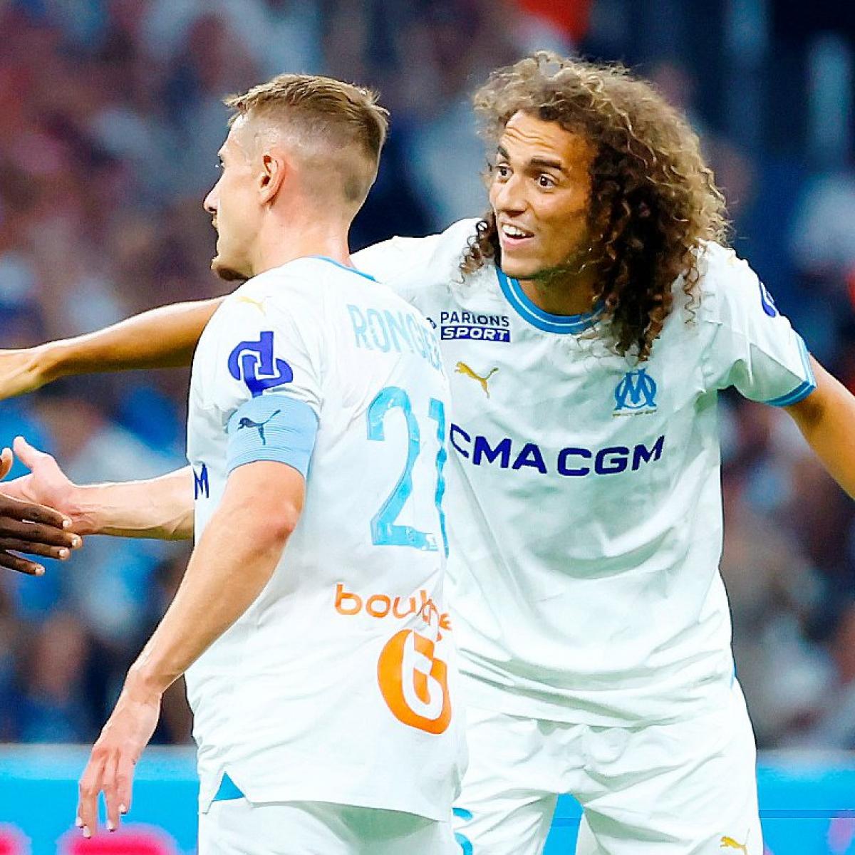 découvrez l'entretien exclusif avec kaled zourray, où il partage ses réflexions sur sa carrière, ses inspirations et ses projets futurs. un moment captivant pour mieux comprendre l'homme derrière le talent.