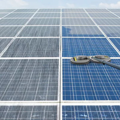 découvrez l'importance de l'entretien des panneaux photovoltaïques pour optimiser leur rendement et prolonger leur durée de vie. apprenez les meilleures pratiques pour maintenir vos installations solaires en parfait état.