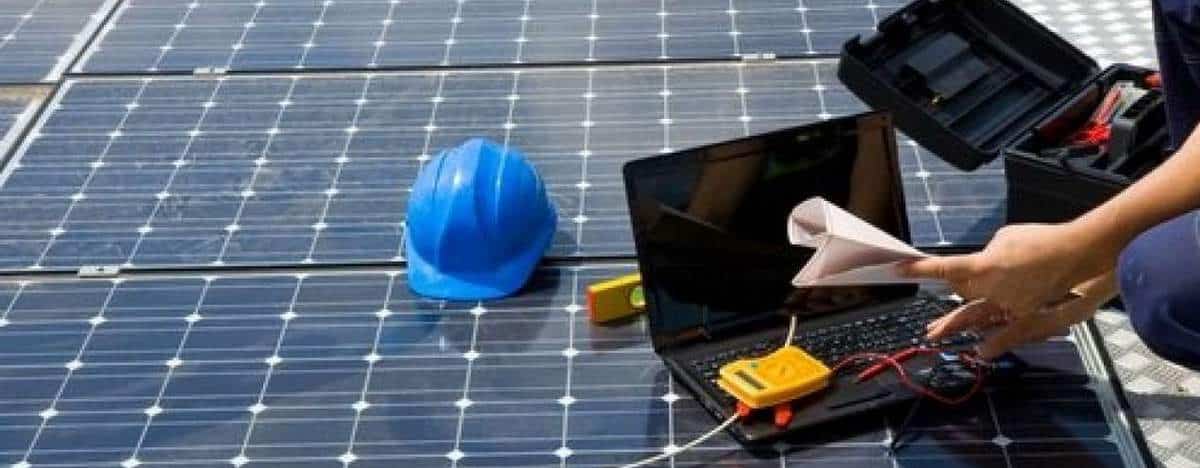 découvrez les erreurs courantes lors de l'installation de panneaux photovoltaïques et comment les éviter pour garantir un rendement optimal et une longue durée de vie de votre système solaire.