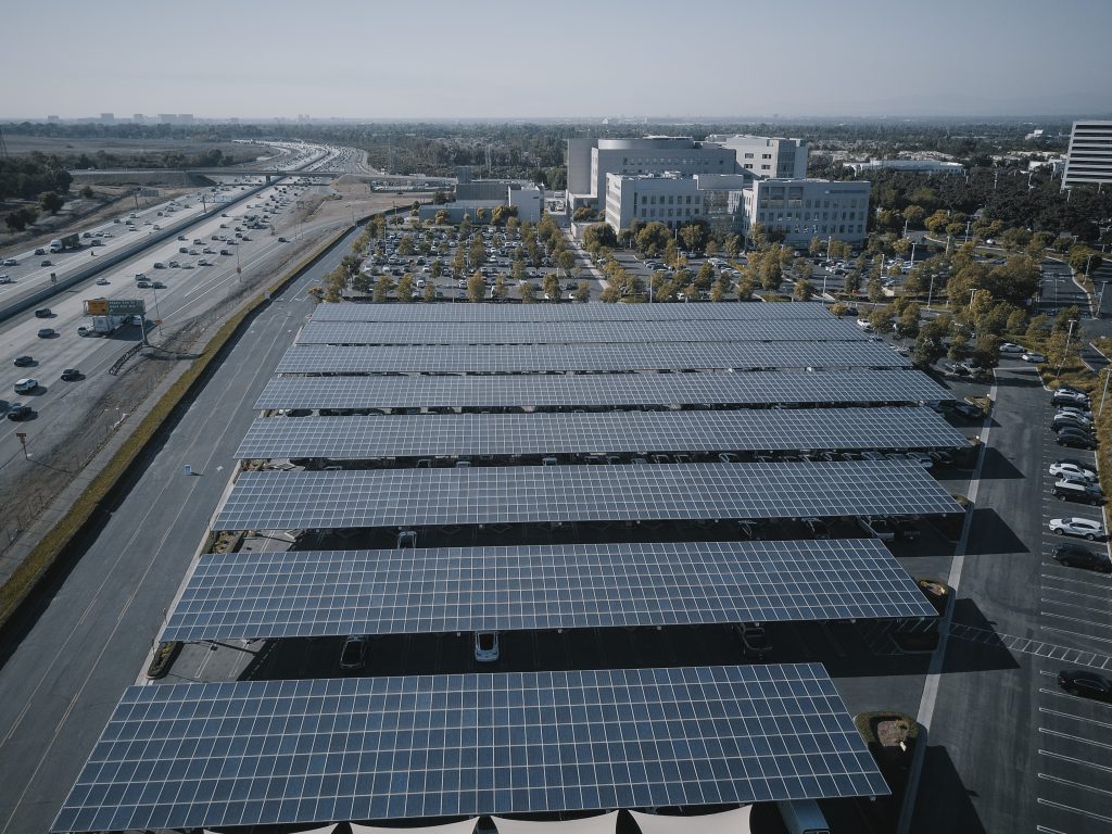 découvrez notre étude photovoltaïque qui explore les avantages, les technologies et les opportunités d'énergie solaire. analyse approfondie des performances, des investissements et des impacts environnementaux liés aux systèmes photovoltaïques.