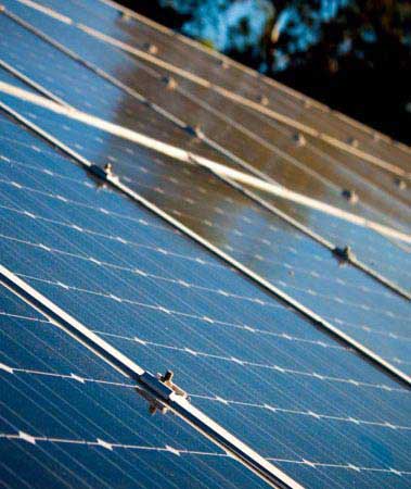 découvrez notre formation photovoltaïque complète, conçue pour vous initier aux technologies solaires et vous former sur l'installation et la maintenance de systèmes photovoltaïques. devenez un expert en énergies renouvelables et contribuez à la transition énergétique.