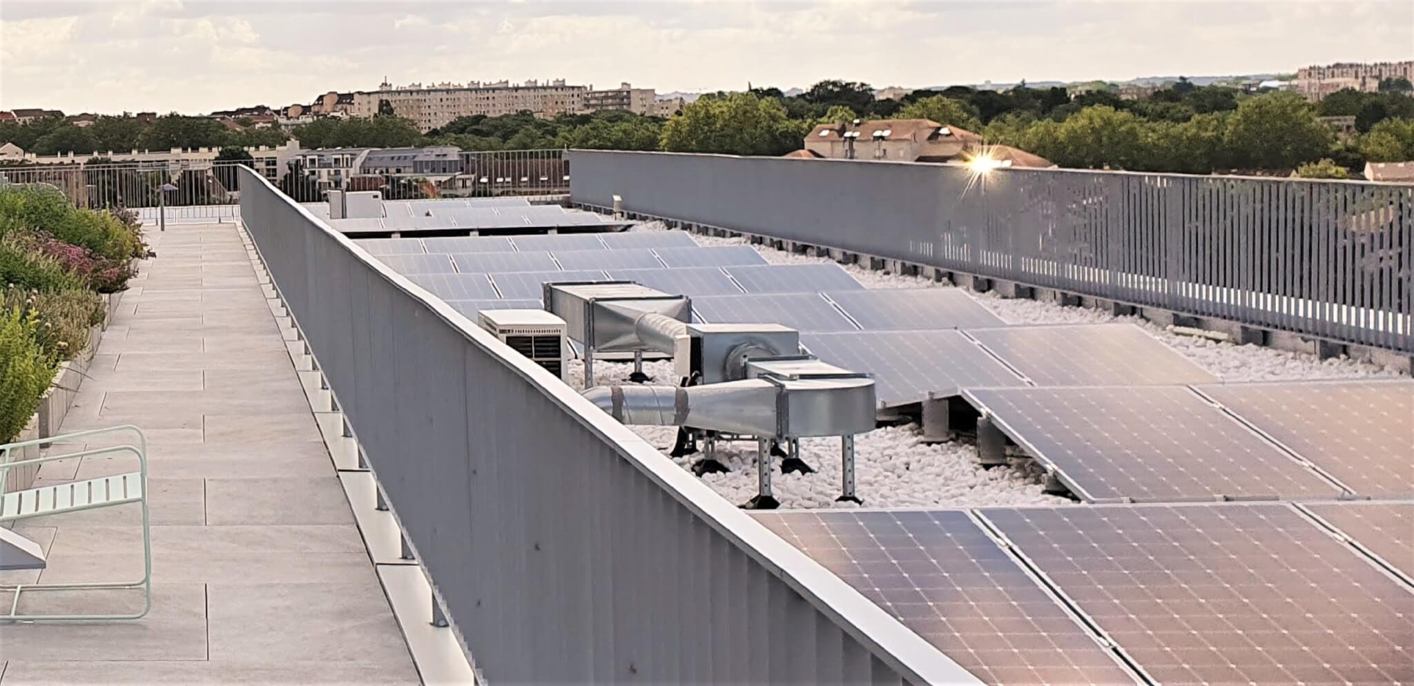 découvrez notre formation solaire en île-de-france, conçue pour vous initier aux énergies renouvelables et vous permettre de maîtriser l'installation et la maintenance de systèmes solaires. rejoignez-nous pour devenir un expert du solaire et contribuer à un avenir plus durable.
